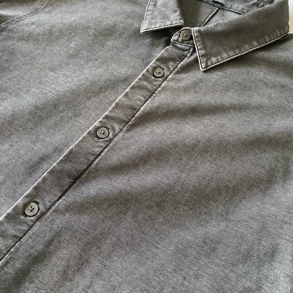 Lululemon Men’s Long-Sleeve Button down M